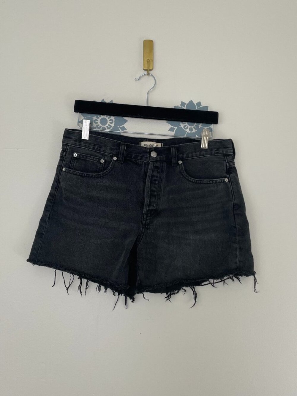 Madewell The Brynn Long Denim Shorts in Levin Wash Size 28